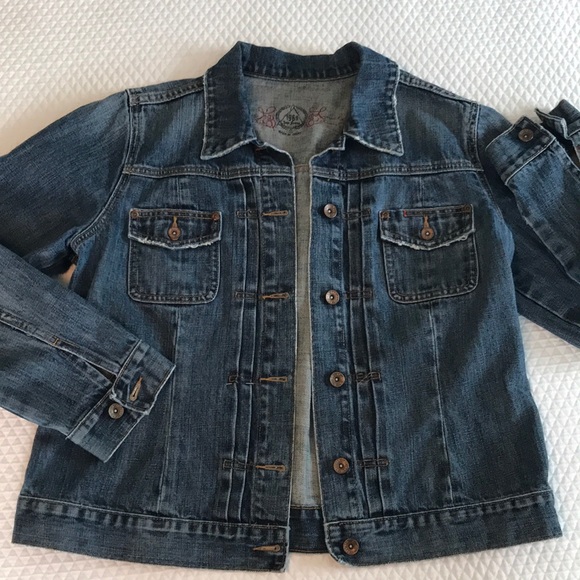 GAP Jackets & Blazers - Gap jean jacket